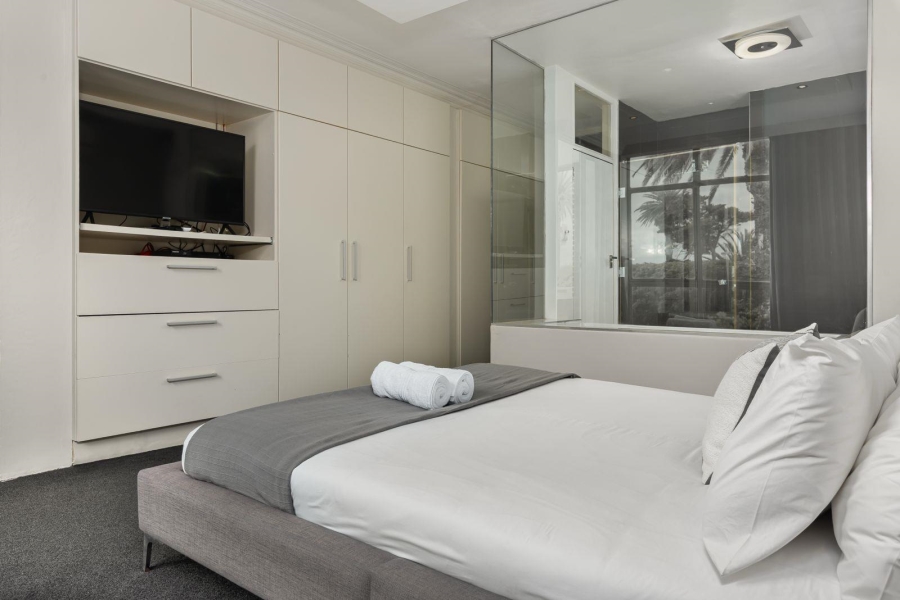 To Let 2 Bedroom Property for Rent in Camps Bay Western Cape